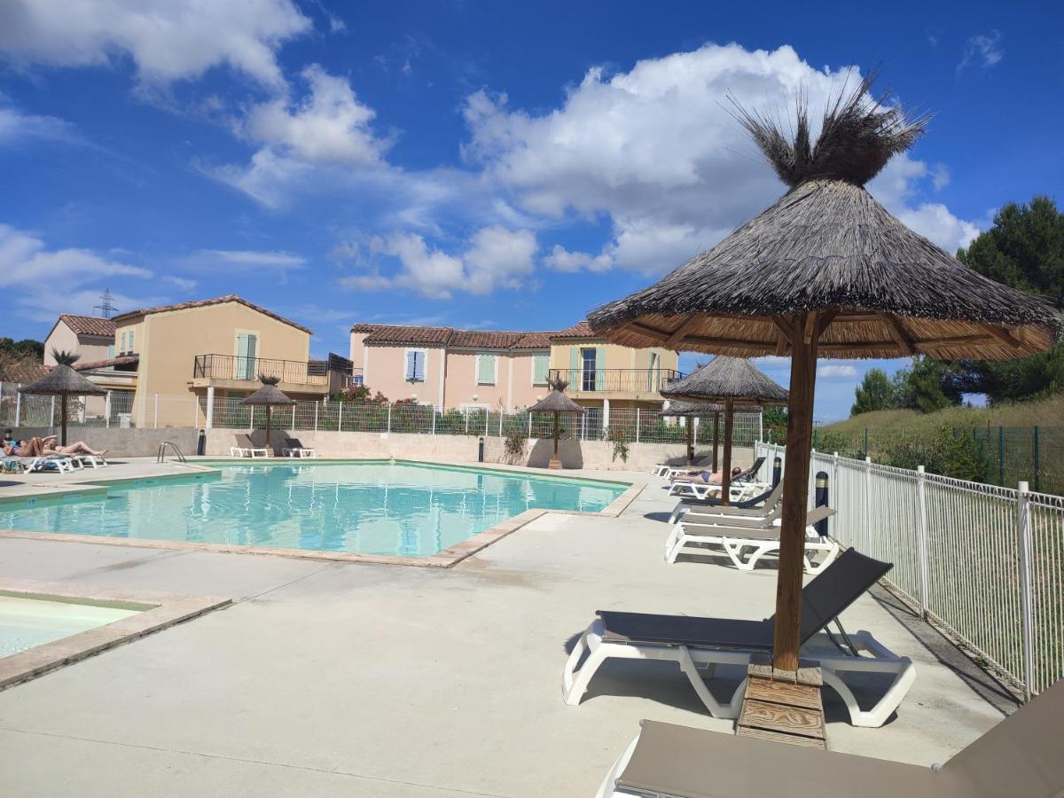 Апартаменти L'Arbois - T2 Avec Piscine Entre Aix Et Marseille Кабріє Екстер'єр фото